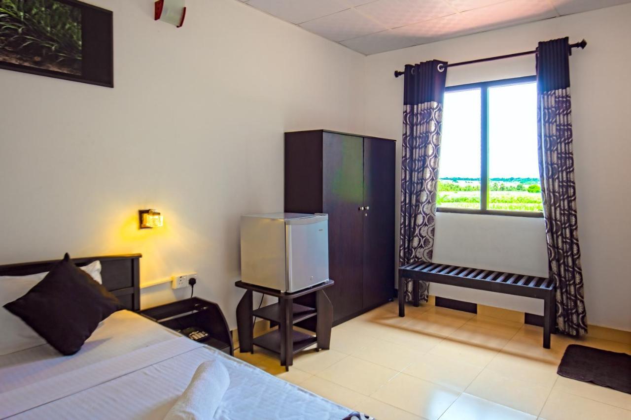 Hotel Le Green Udawalawe Exterior photo
