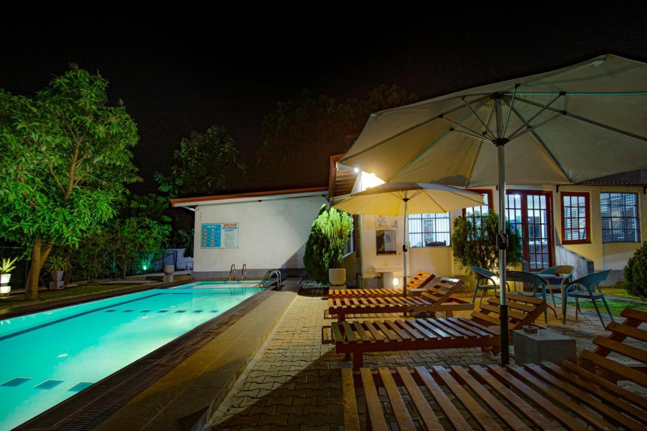 Hotel Le Green Udawalawe Exterior photo